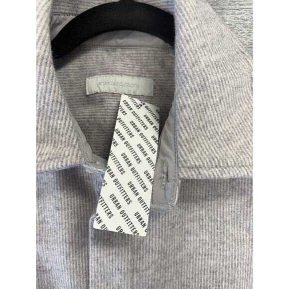 Urban Outfitters Standard Cloth Heavy Gray Button Flannel Shirt Men’s Size S NWT - Picture 2 of 7